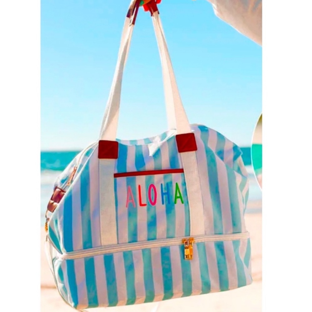 The Aloha Spirit Weekend Bag by Golden Sun.